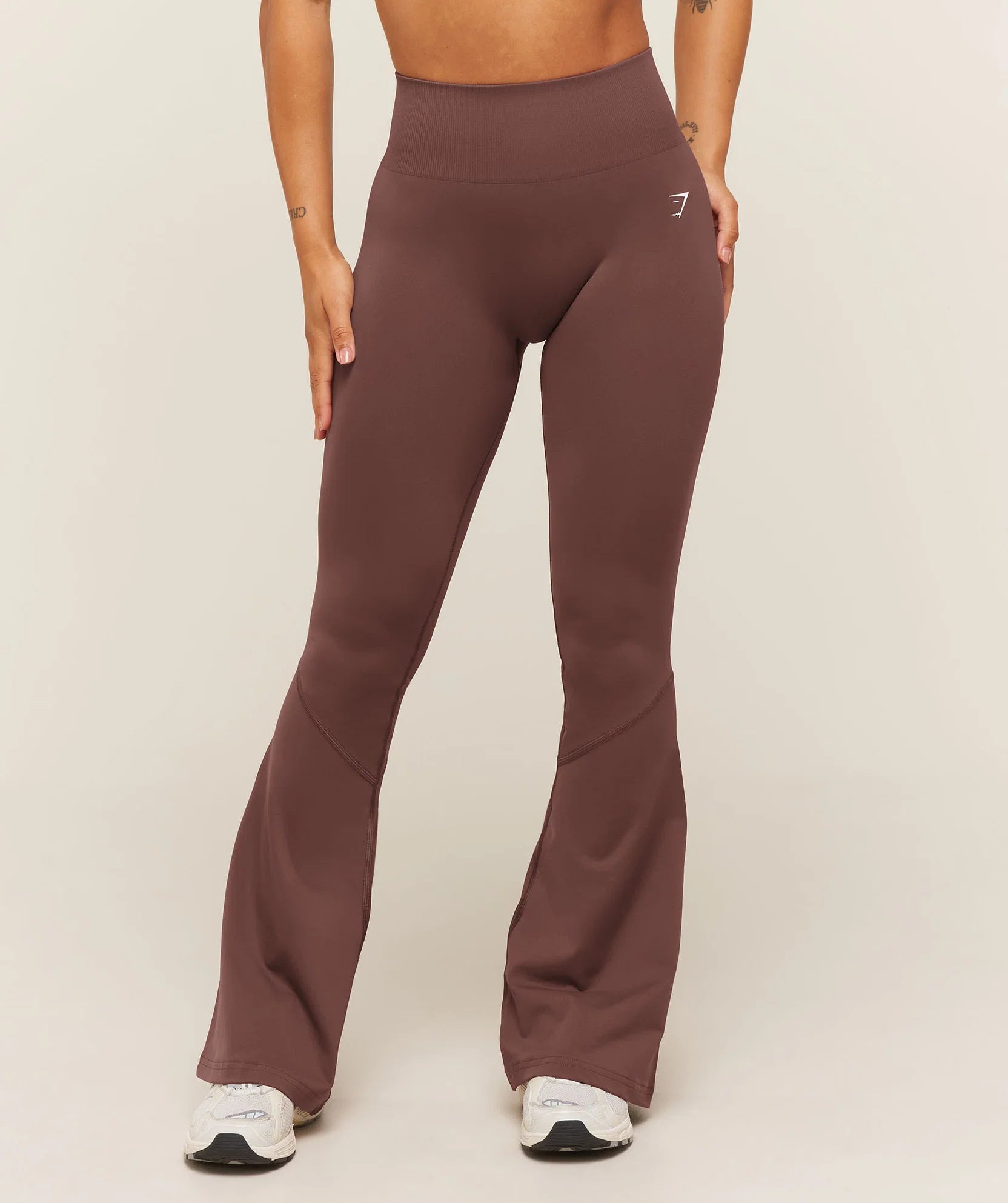 EVERYDAY SEAMLESS FLARED LEGGINGS