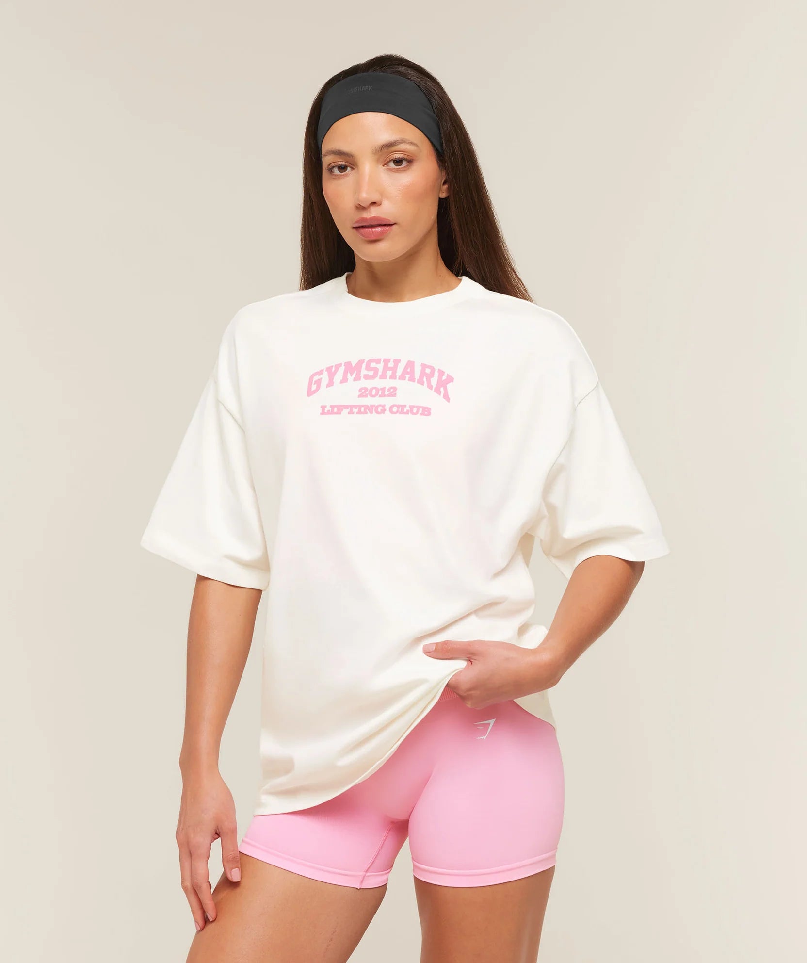 COSY LUXE CAMPUS T-SHIRT