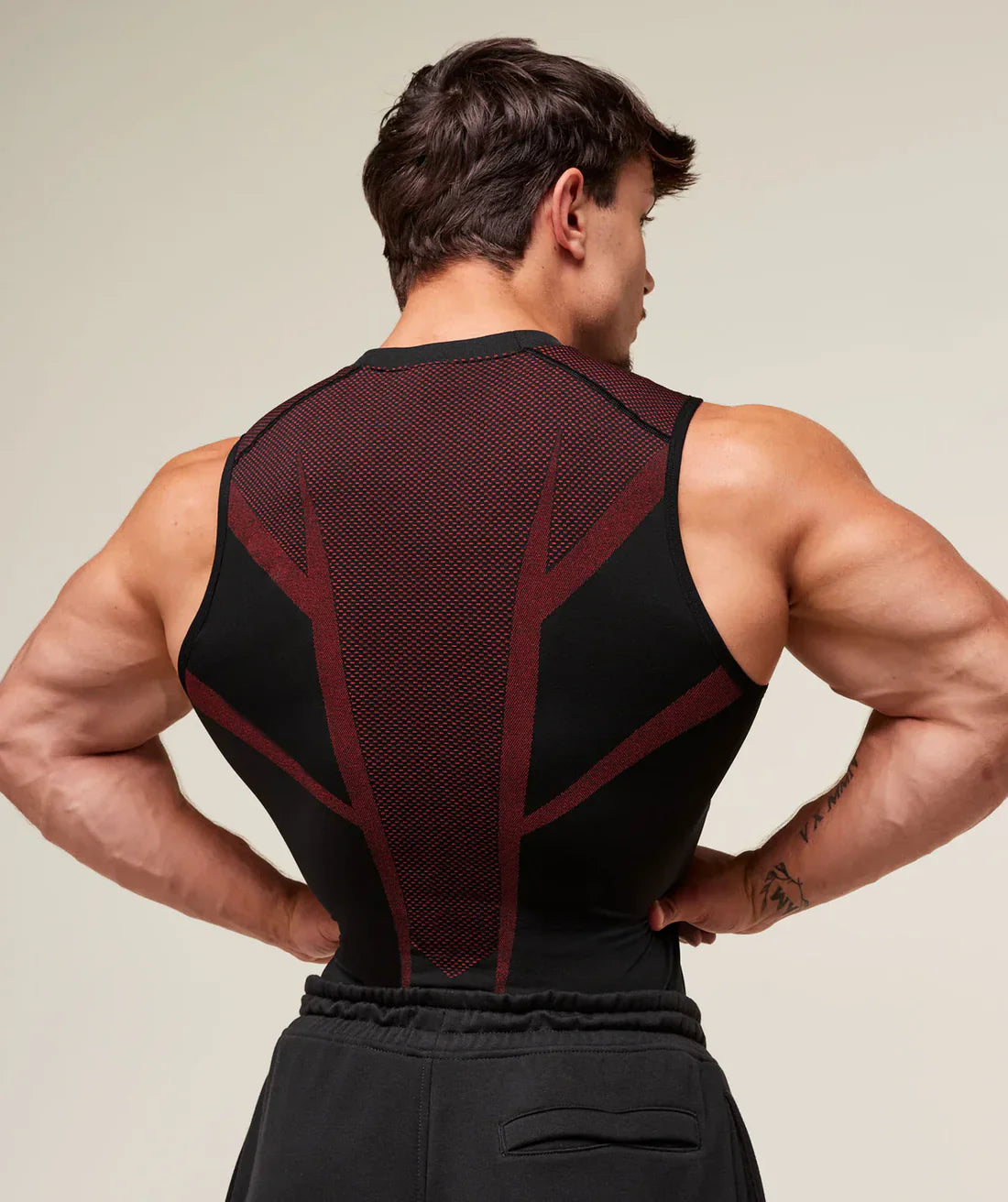 Gymshark Onyx 5.0 Tank - Black/Carmine Red