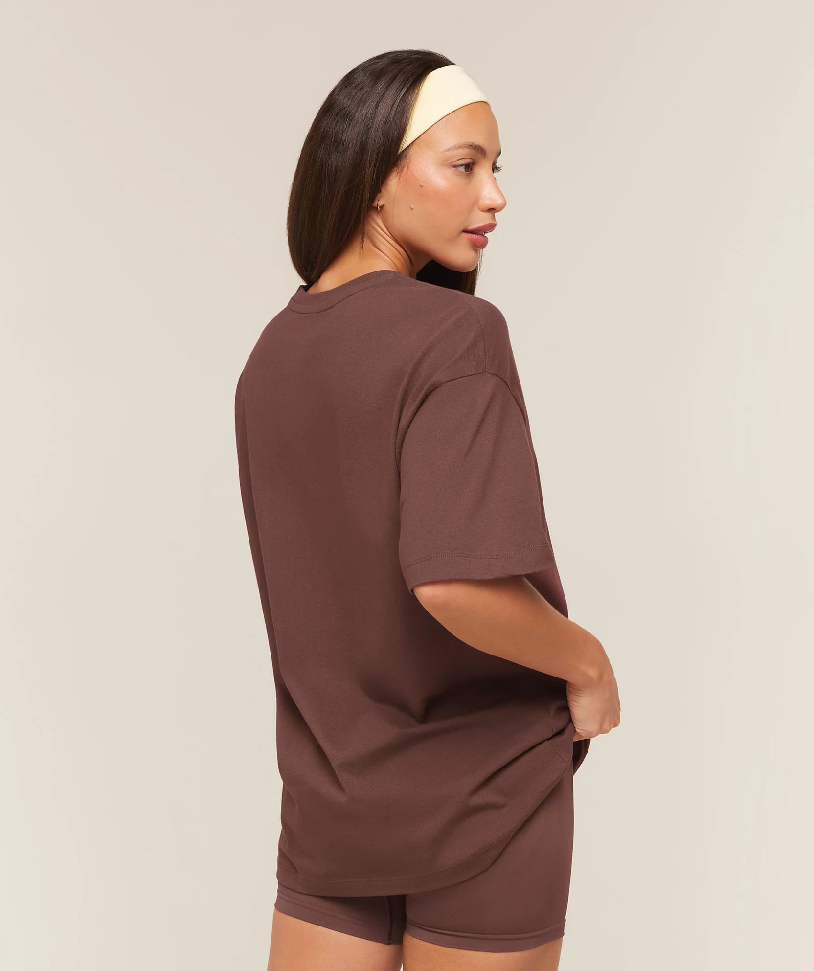 COSY LUXE CAMPUS T-SHIRT