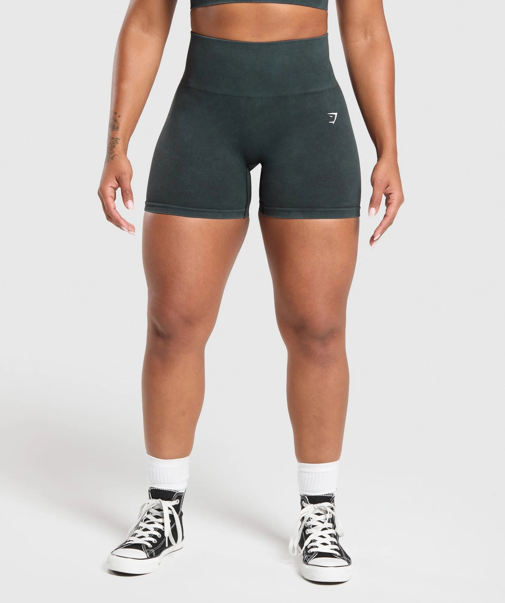 Gains Seamless Washed Shorts