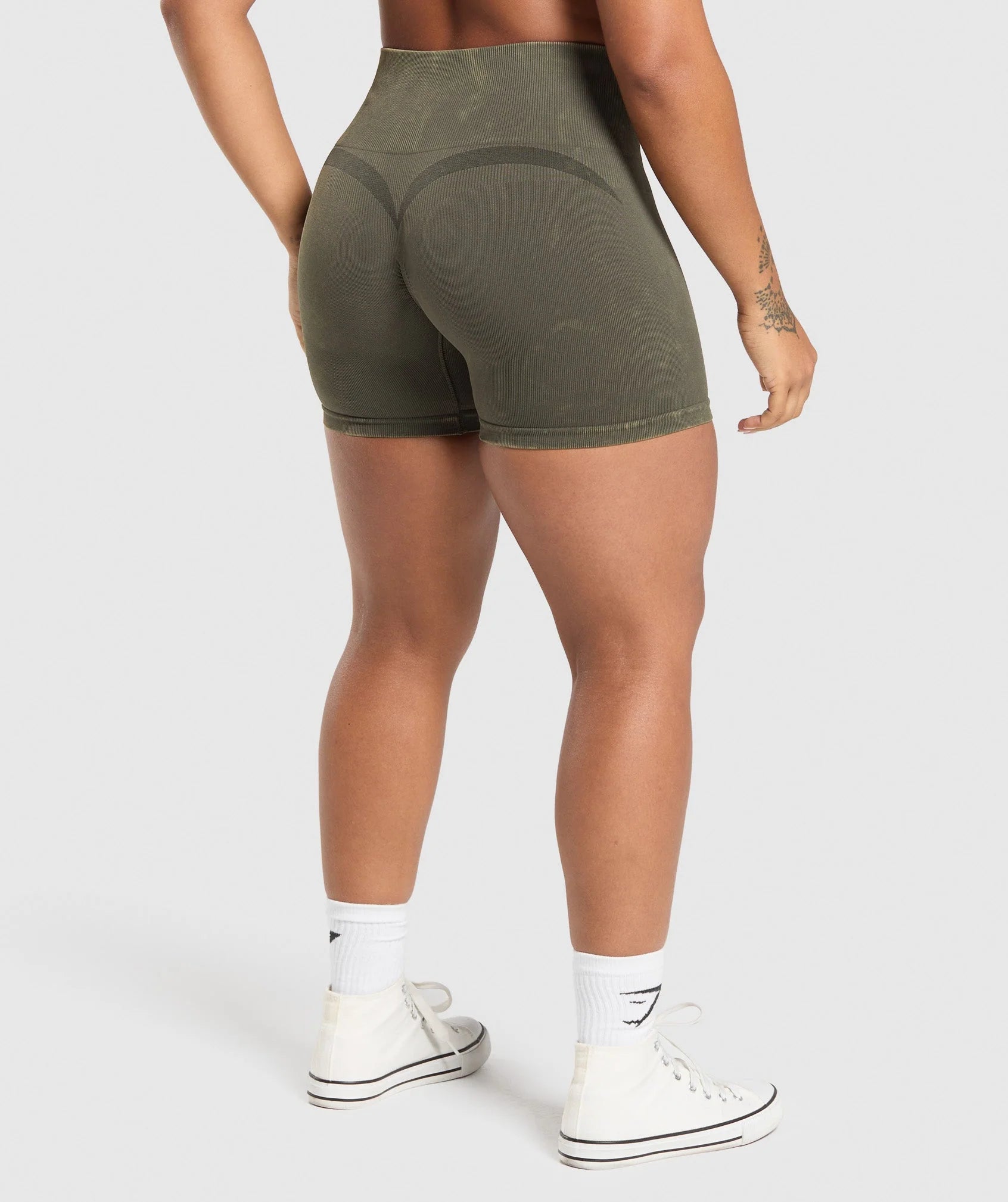 Gains Seamless Washed Shorts