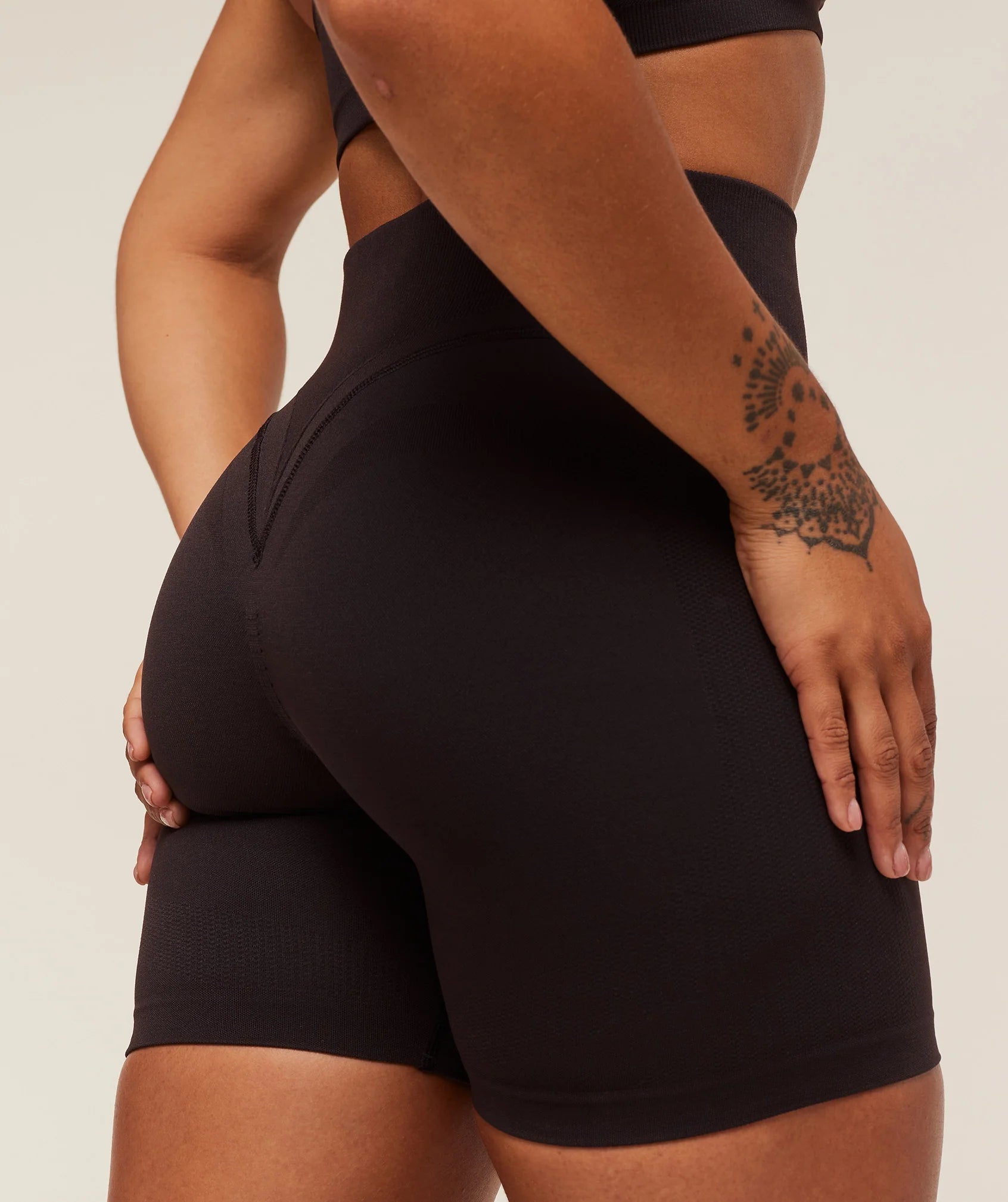 Activate Seamless Shorts