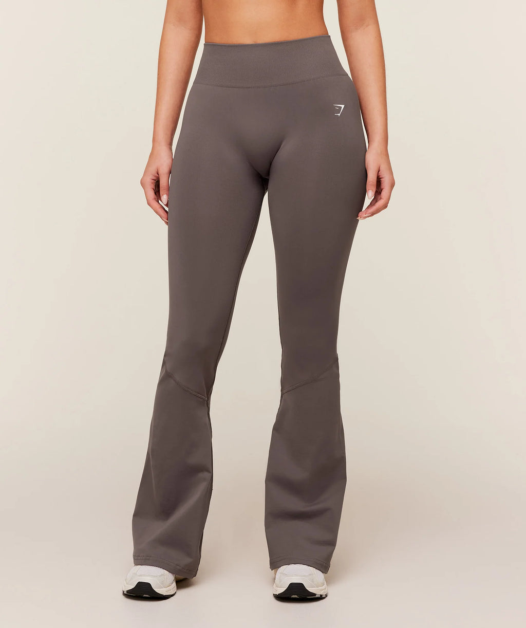 Everyday Seamless Flared Legging 2.0