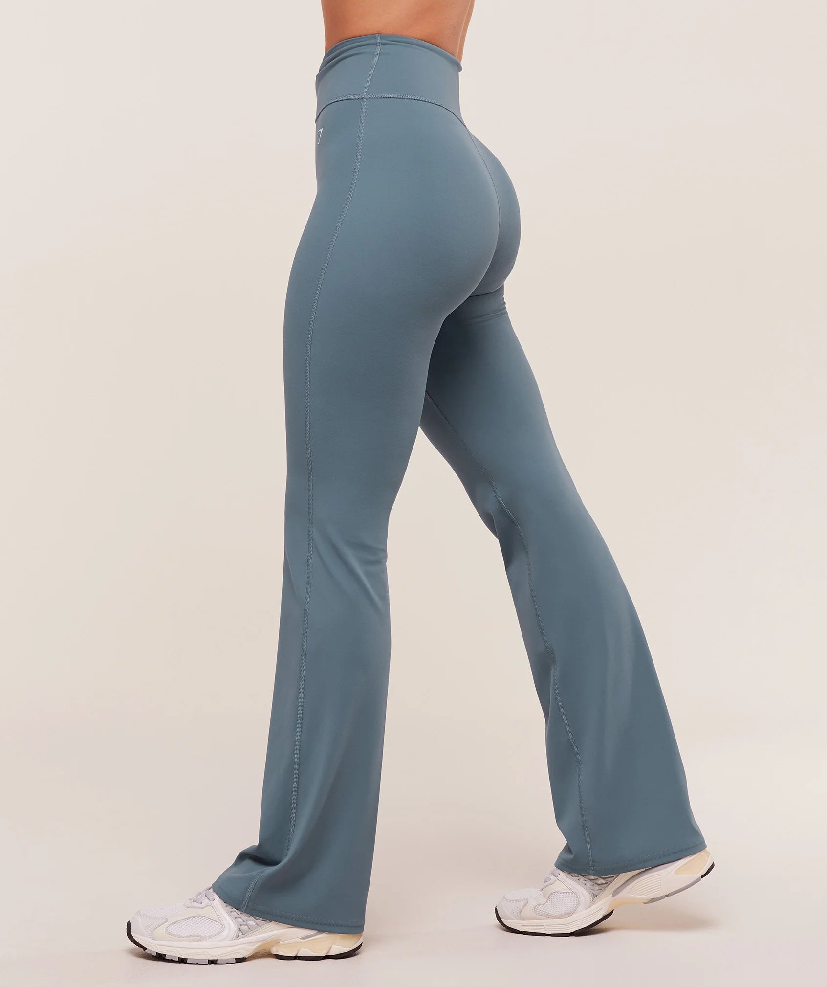Twist Front Straight Leg Legging