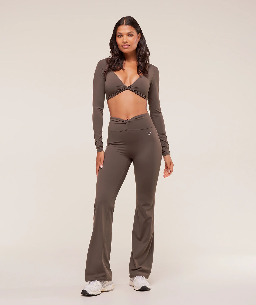 Twist Front Straight Leg Legging