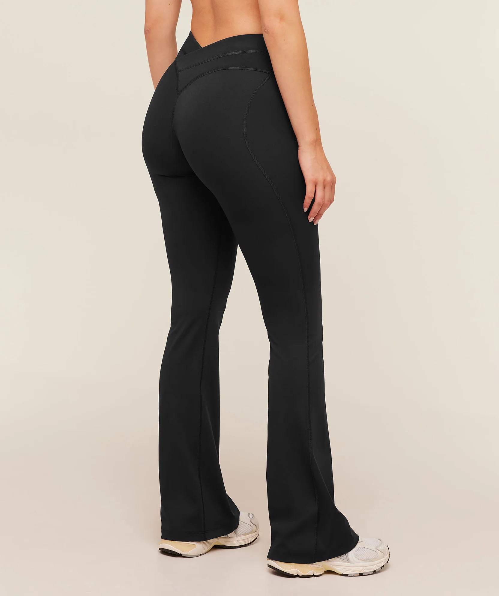 Form Flared Leggings