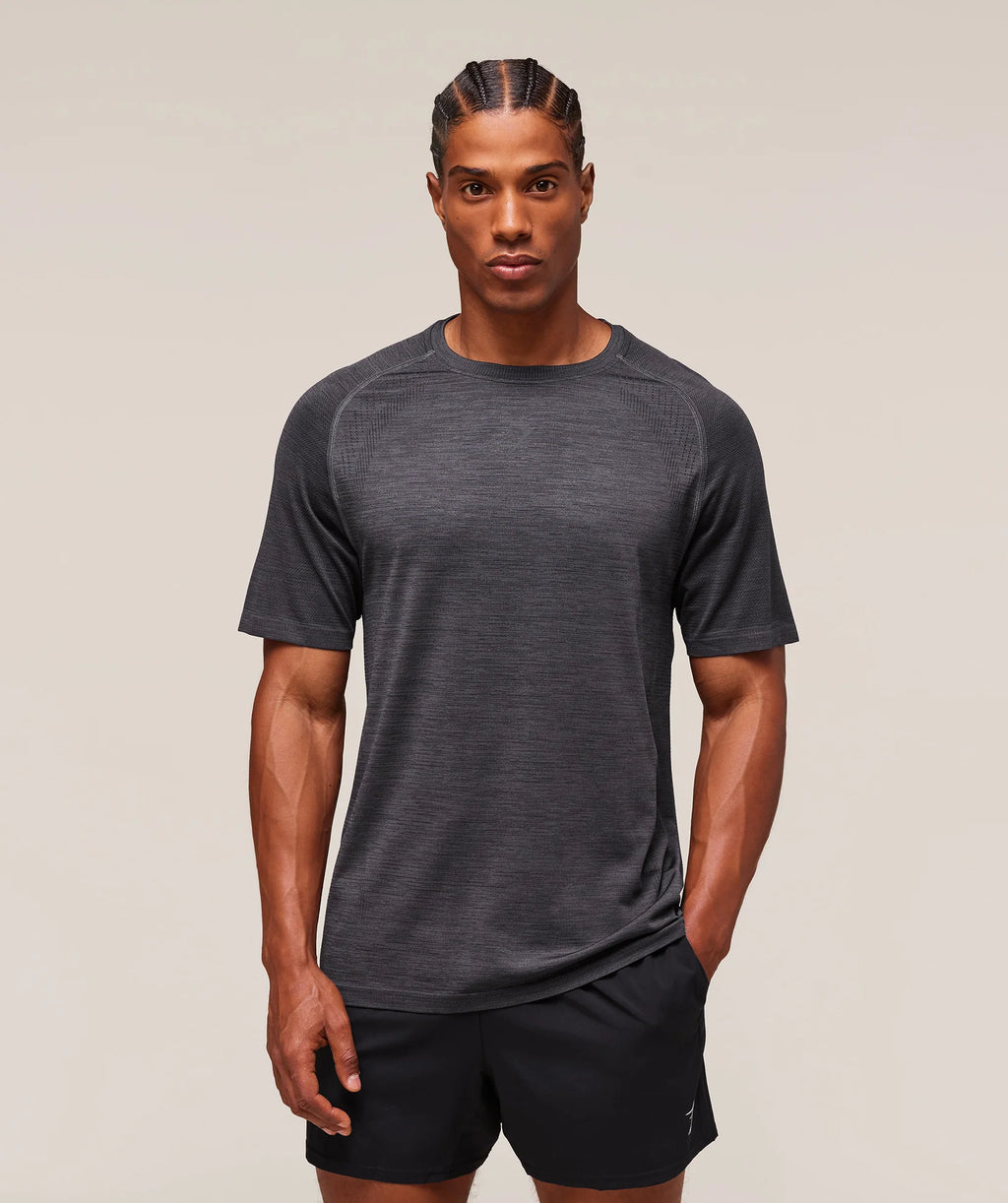 Versatile Seamless T-Shirt